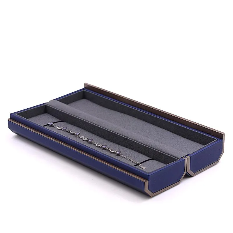 long chain bracelet box