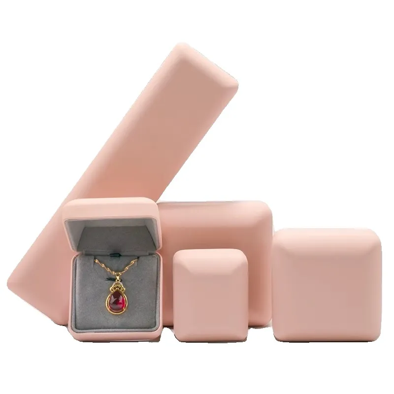 necklace pendant box
